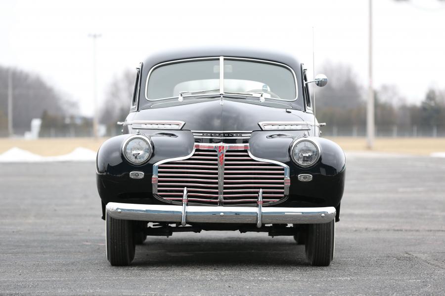  Chevrolet Special DeLuxe 2-Door Town Sedan 1941 года  (фото 3 из 9)